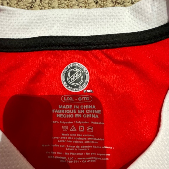 Calgary Flames NHL Hockey Jersey - Red and Black - Picture 3 of 3